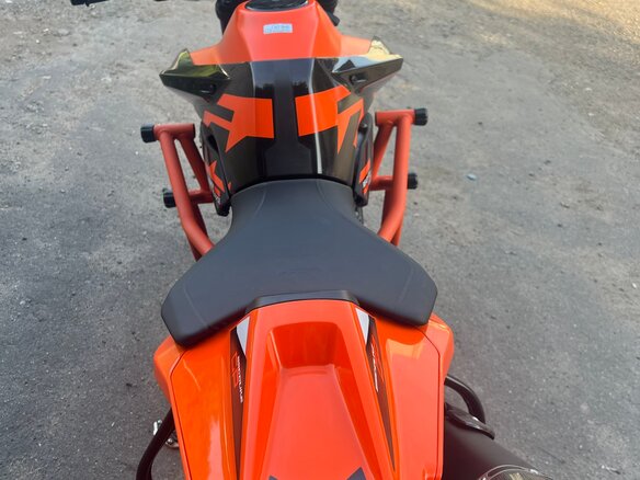 2022 KTM 890 Duke GP, оранжевый, 980000 рублей - вид 5