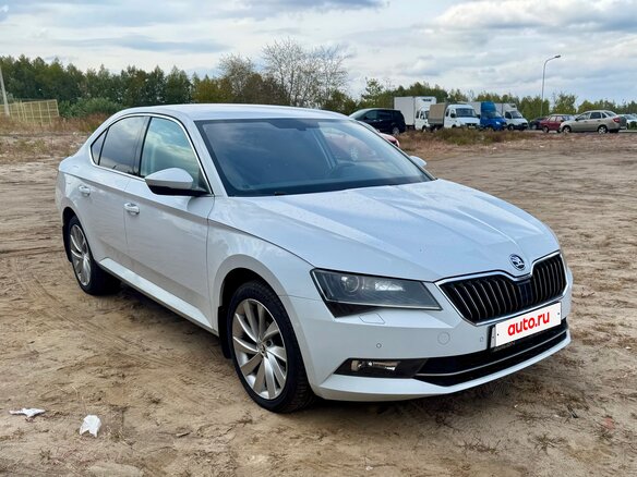2019 Skoda Superb III, белый, 2050000 рублей - вид 2