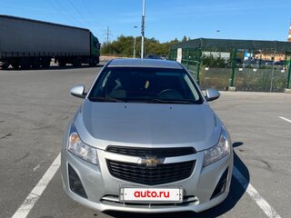 2015 Chevrolet Cruze I Рестайлинг, серебристый, 680000 рублей, вид 2