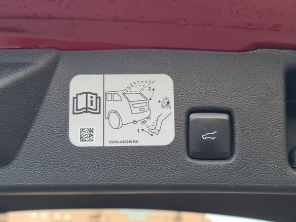 2020 Ford Escape IV, красный, 1450000 рублей - вид 12