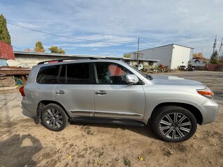 2012 Toyota Land Cruiser 200 Series Рестайлинг 1, серебристый, 4000000 рублей, вид 2