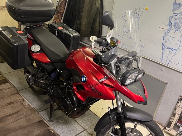 2014 BMW F 700 GS, красный - вид 2