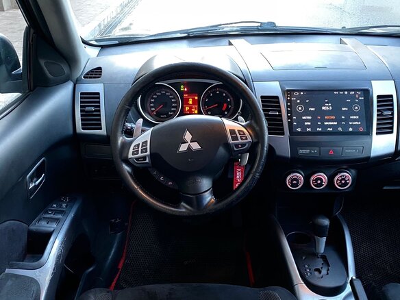 2007 Mitsubishi Outlander II, чёрный, 750000 рублей - вид 7