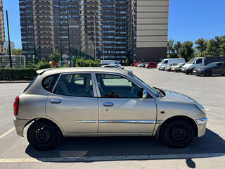 2002 Toyota Duet, бежевый, 290000 рублей, вид 5