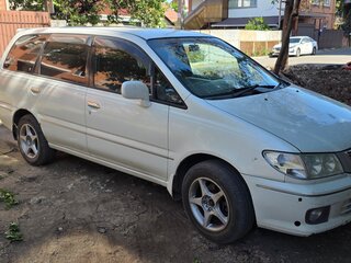 2000 Nissan Presage I, белый, 700000 рублей, вид 3