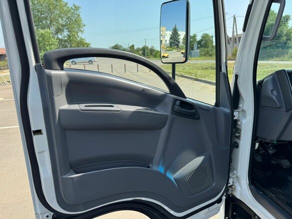 2013 Isuzu Elf (N-series), белый, 3750000 рублей - вид 7