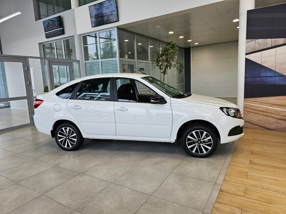 2025 Lada (ВАЗ) Granta I Рестайлинг, белый - вид 6
