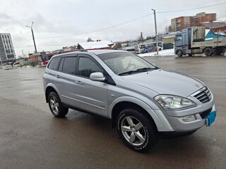 2010 SsangYong Kyron 6-speed I Рестайлинг, серебристый, 820000 рублей, вид 2
