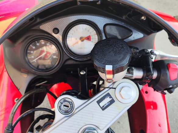 2005 Suzuki SV 400, красный, 250000 рублей - вид 3
