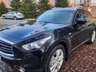 2016 Infiniti QX70, чёрный, 2700000 рублей, вид 2