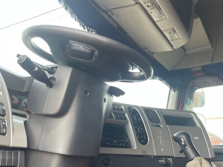 2012 Renault Premium, красный, 2500000 рублей, вид 1