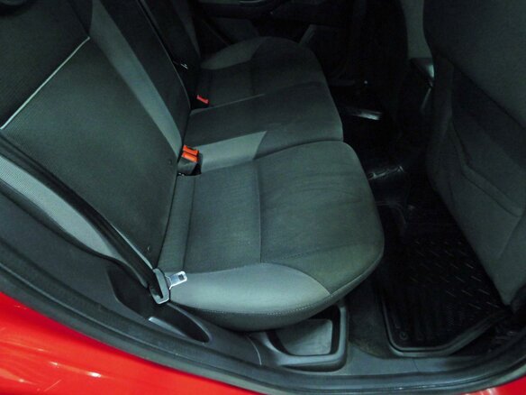 2014 Ford Focus III, красный, 1100000 рублей - вид 10