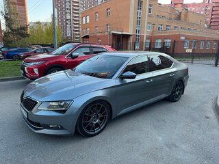2016 Skoda Superb III, серый, 2750000 рублей, вид 1
