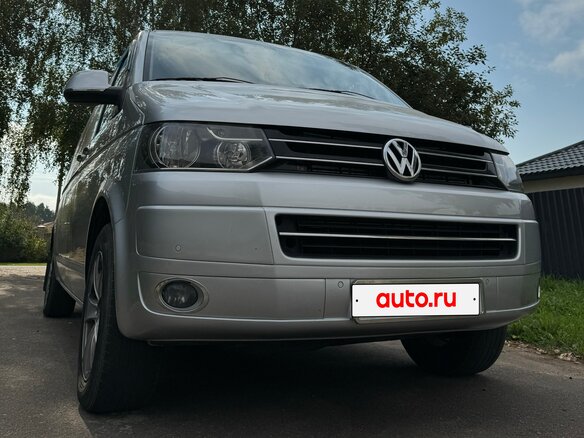 2010 Volkswagen Caravelle LWB Long T5 Рестайлинг, серебристый, 1900000 рублей - вид 6