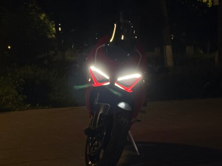 2021 Ducati Panigale V2, красный, 1790000 рублей, вид 5