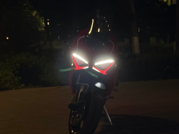 2021 Ducati Panigale V2, красный, 1790000 рублей - вид 4