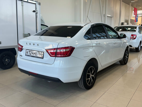 2021 Lada (ВАЗ) Vesta I, белый, 950000 рублей - вид 3