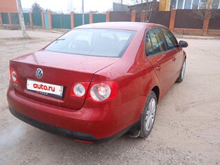 2010 Volkswagen Jetta V, пурпурный, 430000 рублей, вид 5
