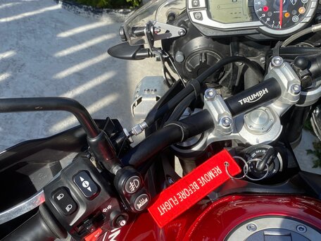 2017 Triumph Tiger 800, красный, 950000 рублей, вид 5