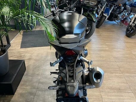 2026 Honda CB 1000 Hornet, серый, 1850000 рублей, вид 5