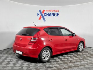 2010 Hyundai i30 I Рестайлинг, красный, 469000 рублей, вид 3