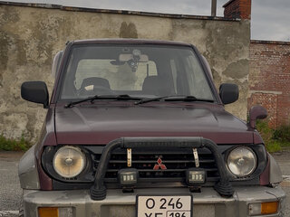 1996 Mitsubishi Pajero Junior, фиолетовый, 360000 рублей, вид 2