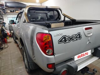 2007 Mitsubishi L200 IV, серебристый, 1500000 рублей, вид 2