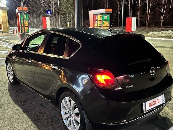 2013 Opel Astra J Рестайлинг, чёрный, 750000 рублей - вид 20