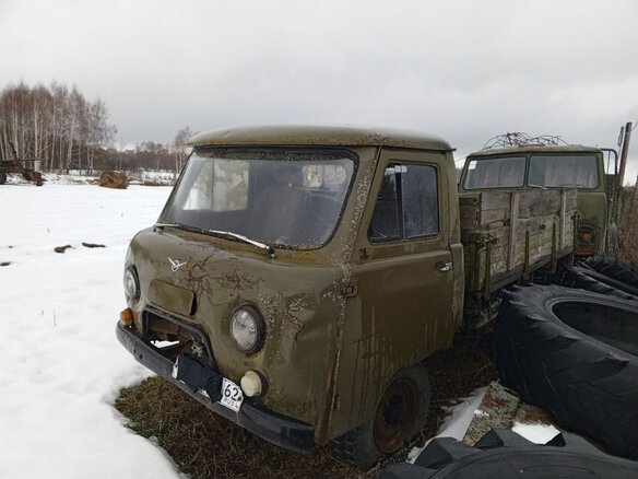 1992 УАЗ 452, зелёный, 99999 рублей