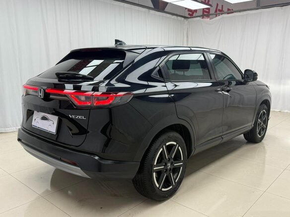 2023 Honda Vezel II, чёрный, 1540000 рублей - вид 5