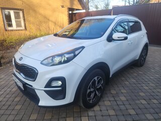 2021 Kia Sportage IV Рестайлинг, белый, 2300000 рублей, вид 2