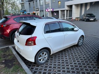 2005 Toyota Vitz II (XP90), белый, 430000 рублей, вид 5