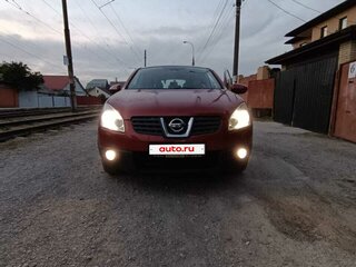 2007 Nissan Qashqai I, красный, 750000 рублей, вид 2
