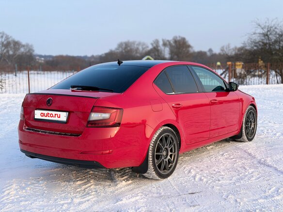 2014 Skoda Octavia III (A7), красный, 1400000 рублей - вид 4