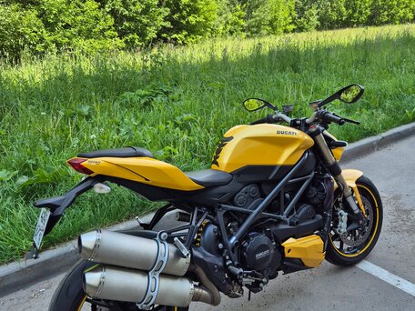 2013 Ducati Streetfighter, жёлтый, 750000 рублей, вид 3