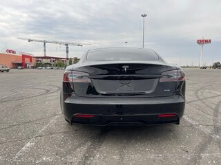 2021 Tesla Model S Long Range I Рестайлинг 2, чёрный, 5800000 рублей, вид 4