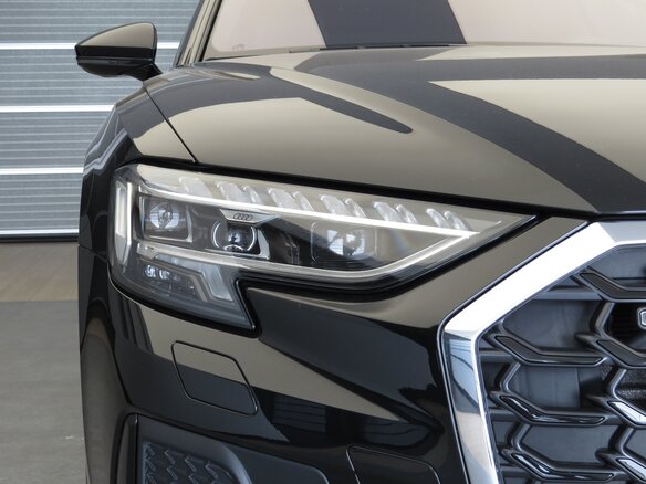 2022 Audi A8 Long 55 TFSI IV (D5) Рестайлинг, чёрный, 9900000 рублей - вид 1