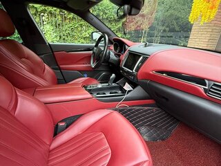 2017 Maserati Levante S I, коричневый, 4300000 рублей, вид 4