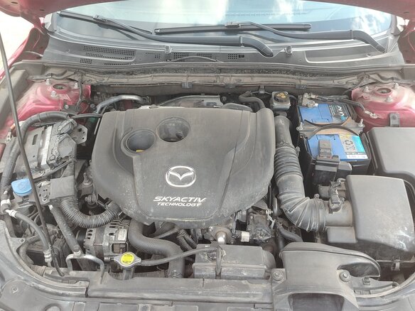 2017 Mazda 3 III (BM) Рестайлинг, красный, 1300000 рублей - вид 11