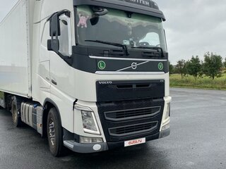 2015 Volvo FH, белый, 6200000 рублей, вид 1