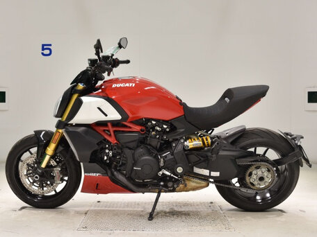 2020 Ducati Diavel 1260, красный, 1490000 рублей, вид 2