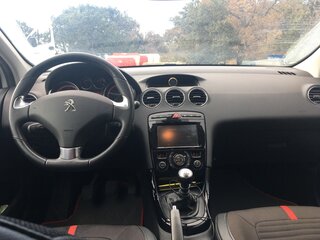 2021 Peugeot 408 I Рестайлинг, белый, 1410000 рублей, вид 3