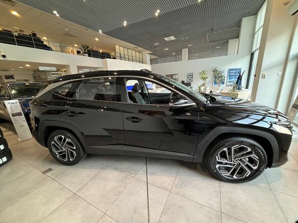2026 Hyundai Tucson L IV Рестайлинг, чёрный, 4174000 рублей - вид 3