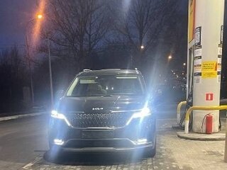 2021 Kia Carnival IV, чёрный, 4900000 рублей, вид 1