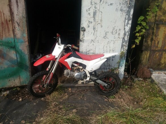 2015 BSE PH 125, красный, 60000 рублей