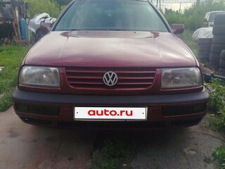 1995 Volkswagen Vento, красный, 245000 рублей, вид 3