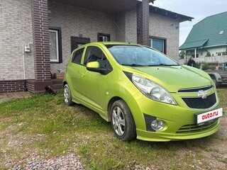2014 Chevrolet Spark III, зелёный, 900000 рублей, вид 2