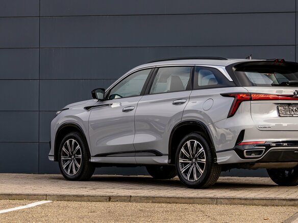 2024 Changan CS75 Plus III, серый, 2495000 рублей - вид 7