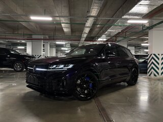 2024 Volkswagen Touareg R III Рестайлинг, фиолетовый, 20000000 рублей, вид 4