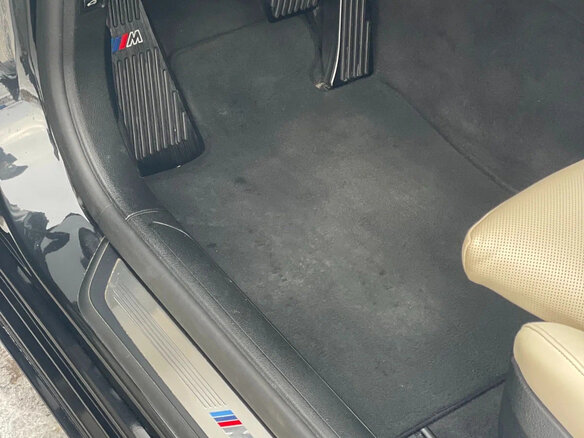 2011 BMW 7 серии 750i xDrive V (F01/F02/F04), чёрный, 2500000 рублей - вид 25